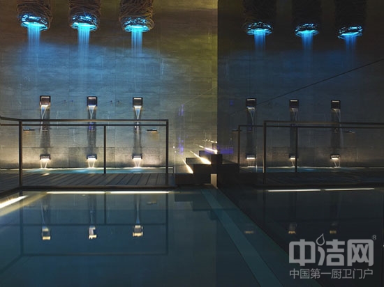 米兰时尚的卫浴展厅设计