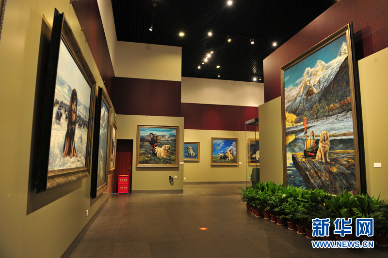“中国梦·故乡情—林跃油画主题展”在广安举行(图3)