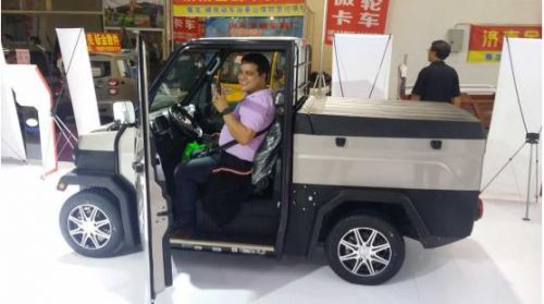 2016山东新能源汽车展开幕(图3) 2016山东新能源汽车展开幕(图3)