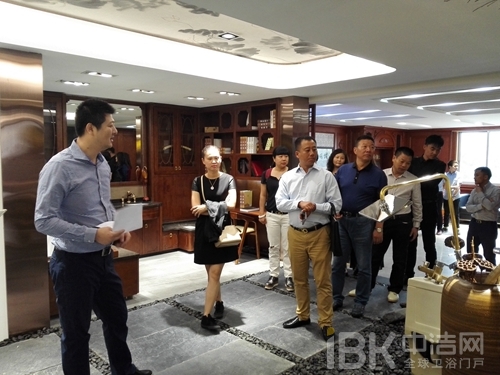 心海伽蓝展厅全新亮相，迎经销商考察团首批参观