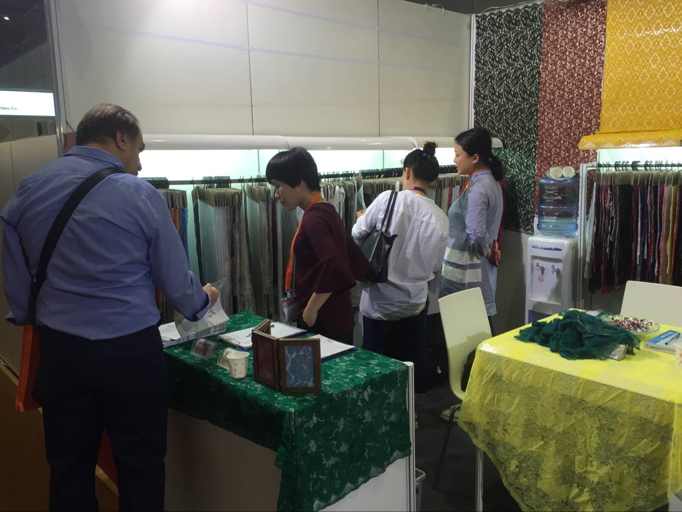 丽之颖蕾丝邀您莅临2016上海国际纺织面料展(图3)