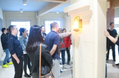 宇画石展厅再次爆棚,梧桐招得凤凰来