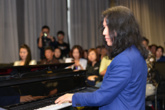 卡西欧亮相国际乐器展 罗宁开启音乐教育新模式
